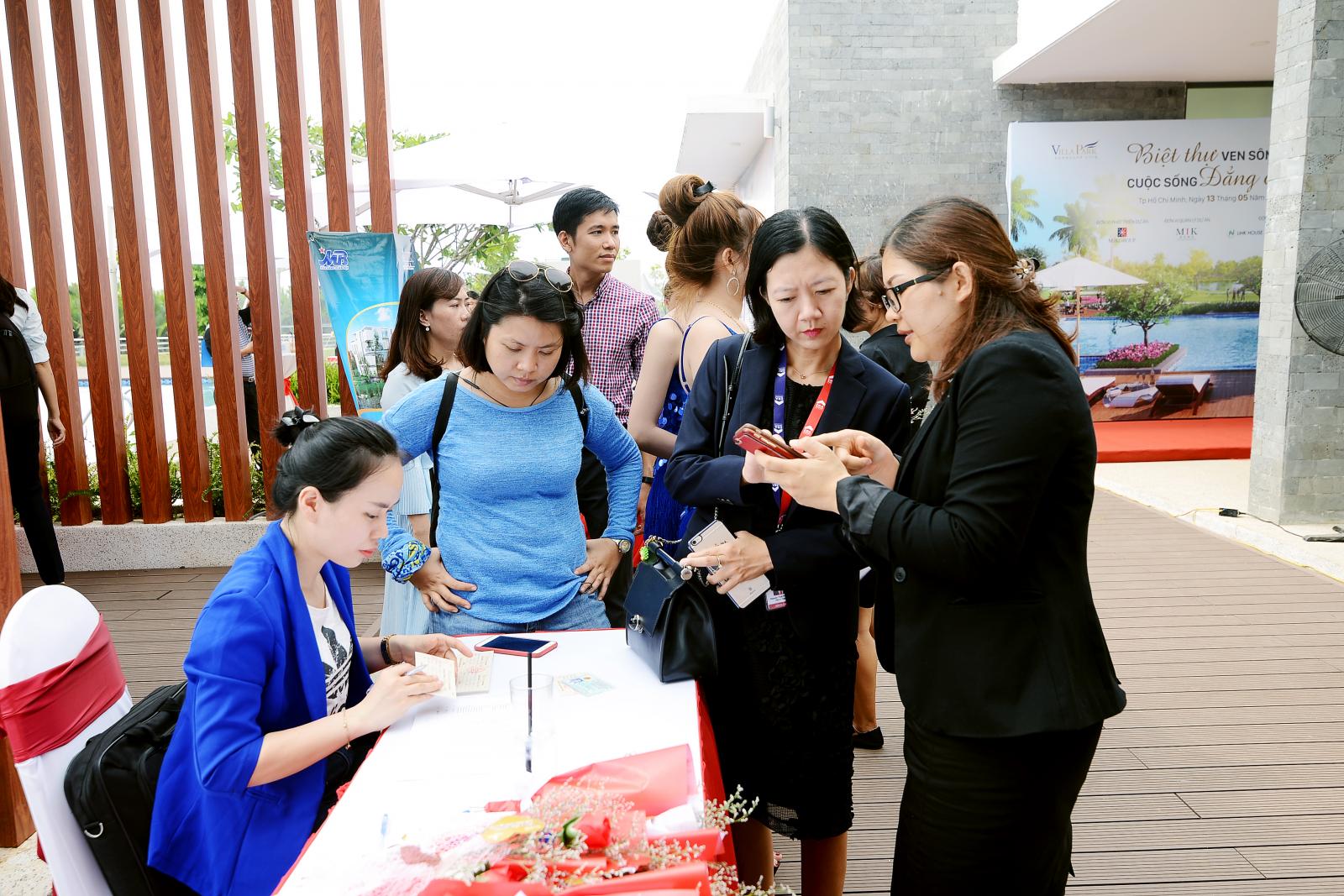 Nhà đầu tư đang chờ thời điểm quay lại với thị trường BĐS