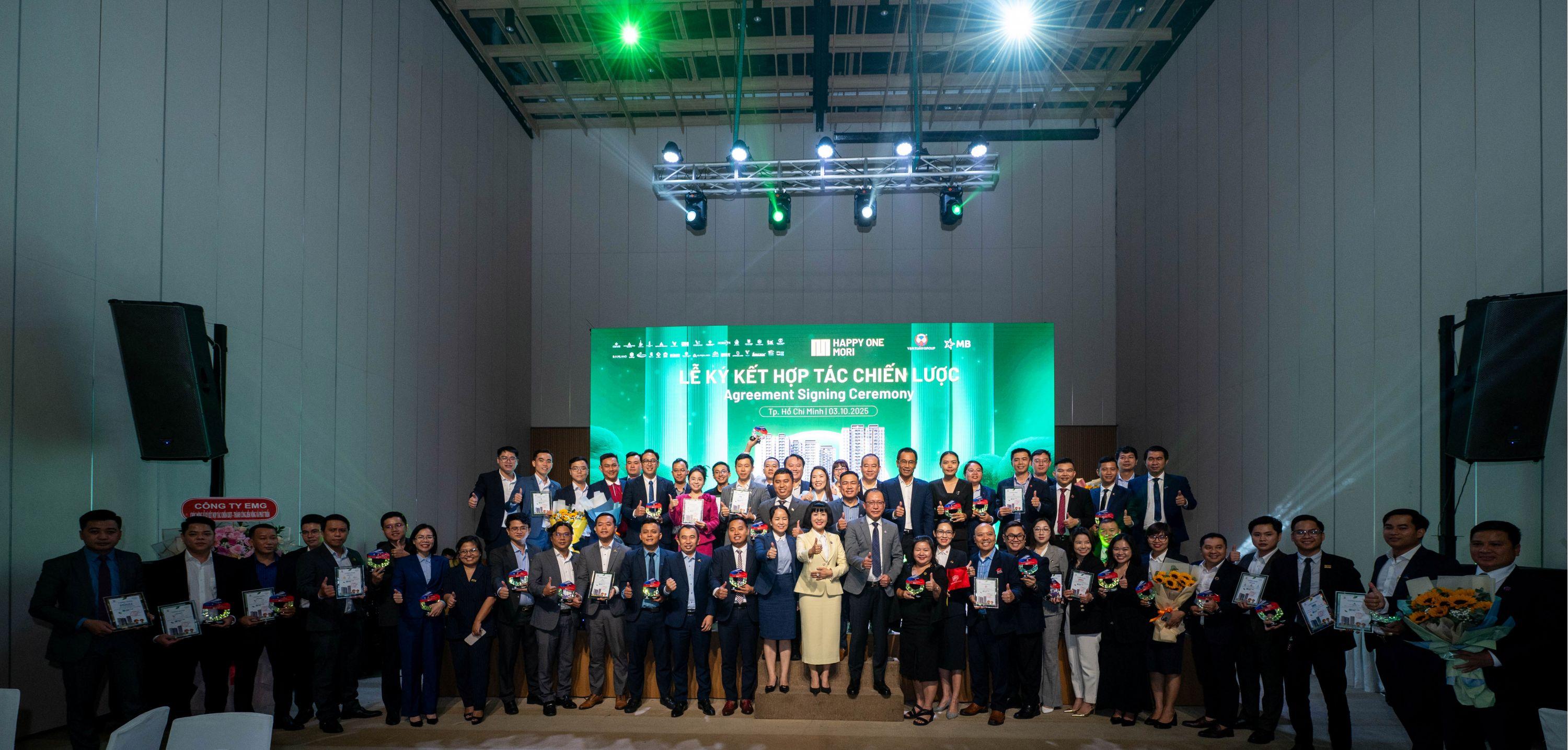 Happy One Mori 'ra quân' đồng thời tại 02 miền Nam - Bắc