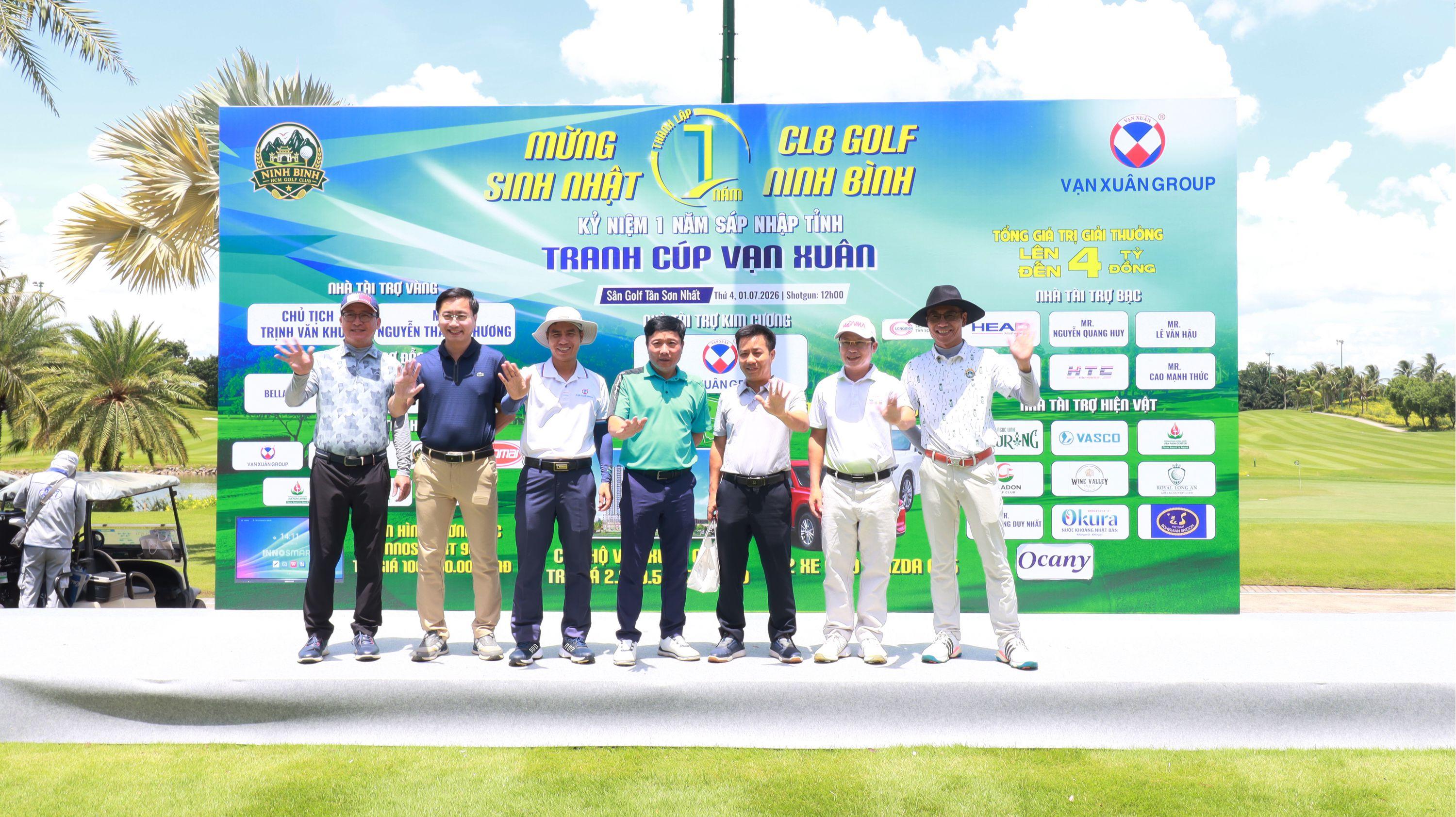 ♥️ GIẢI GOLF KỶ NIỆM 01 NĂM THÀNH LẬP CLB GOLF NINH BÌNH TẠI TP.HCM ♥️