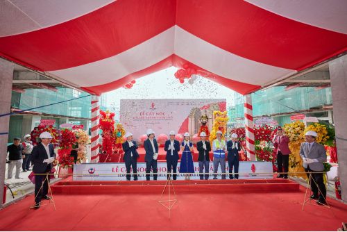Happy One Sora : Cất nóc đúng tiến độ, khẳng định cam kết chất lượng và phát triển bền vững