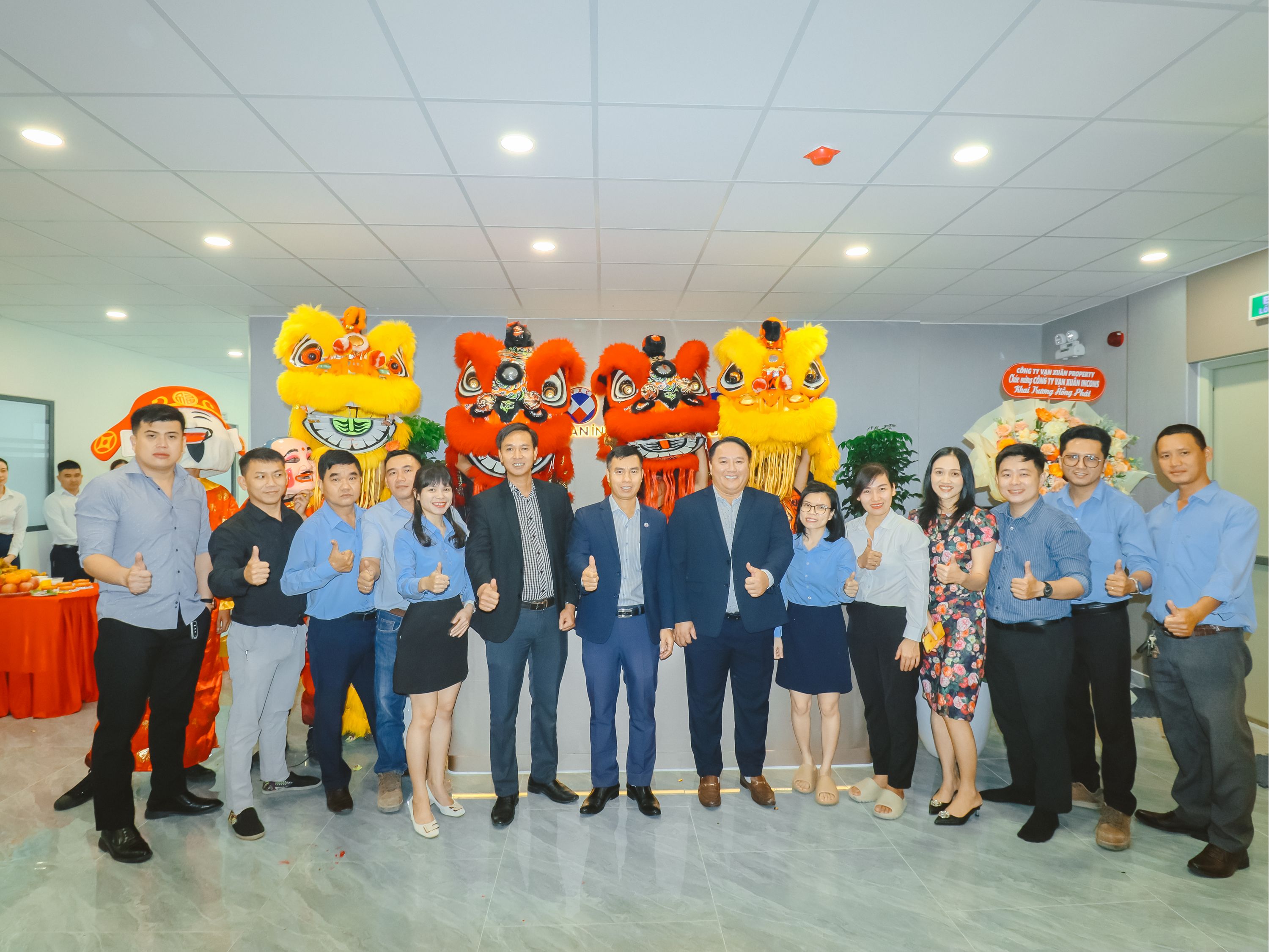 Khởi động 2026, Vạn Xuân Incons & Vạn Xuân Property khai trương văn phòng mới