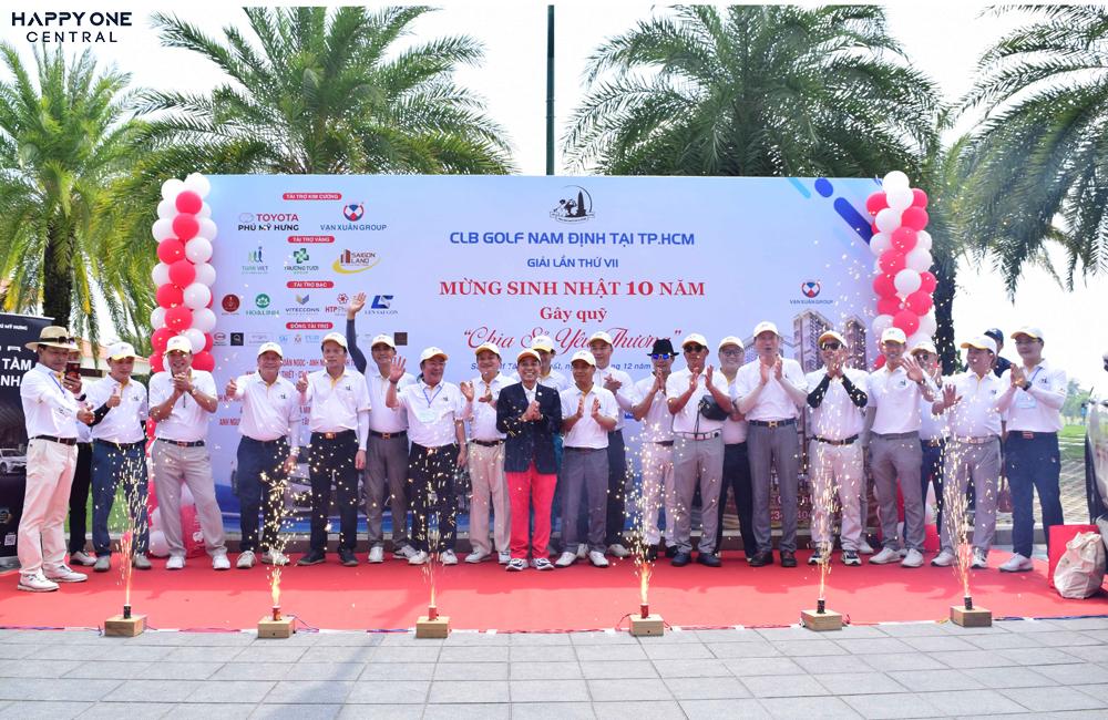 Vạn Xuân Group – Nhà tài trợ kim cương giải Golf gây quỹ “Chia sẻ yêu thương”