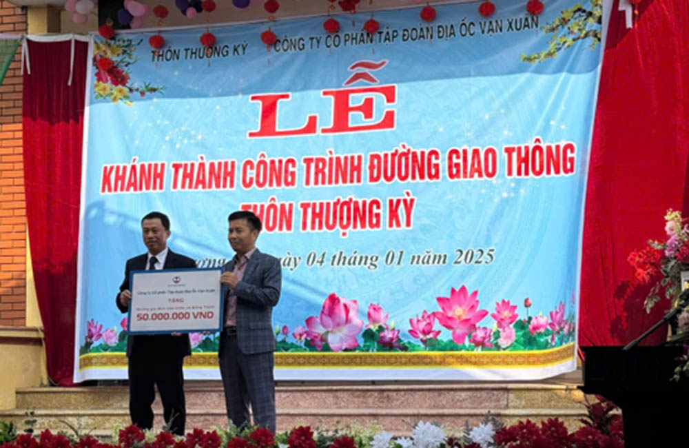 Vạn Xuân Group tặng 1,3 tỷ đồng xây dựng đường giao thông Thượng Kỳ, Nghĩa Hưng, Nam Định