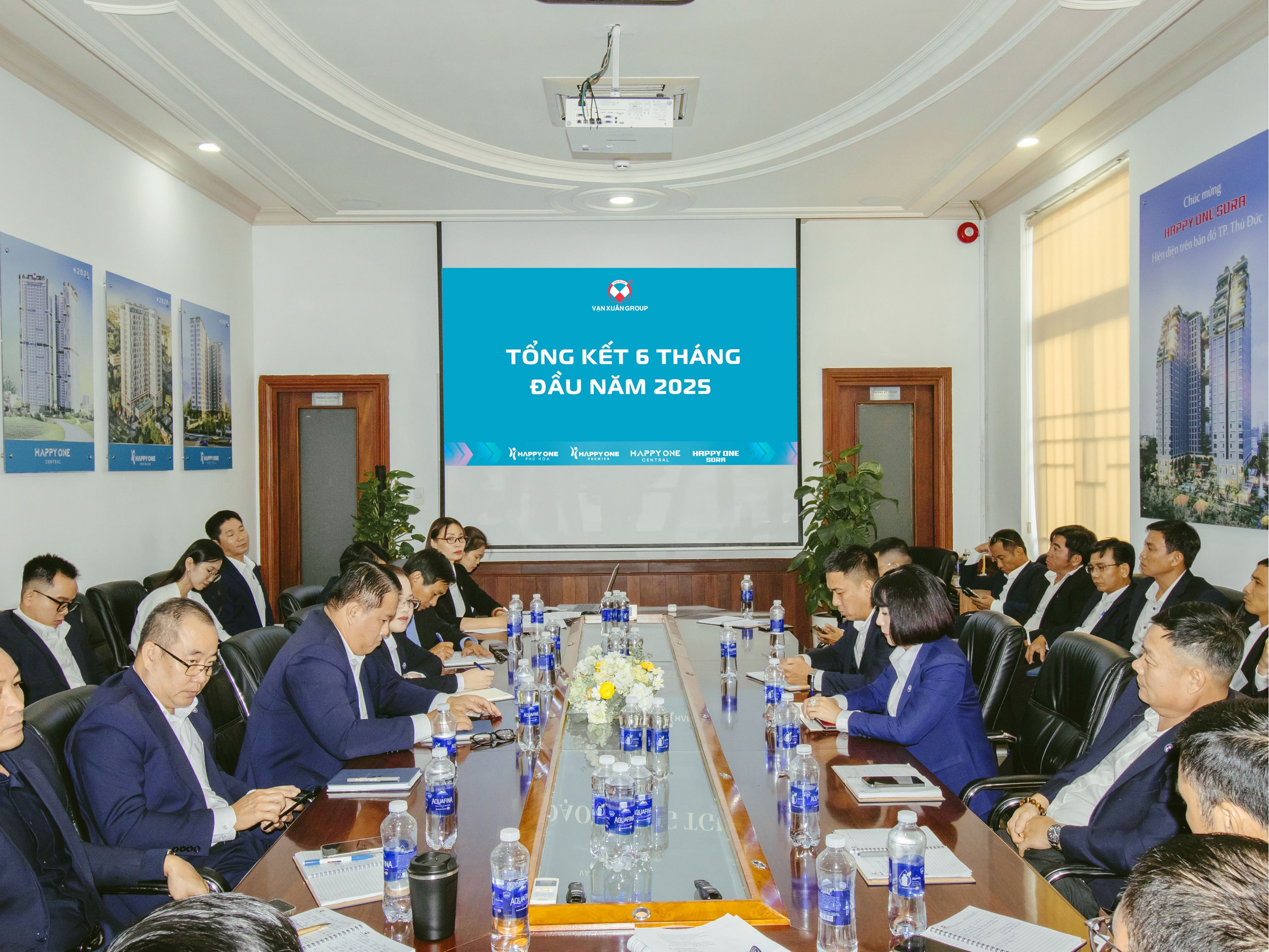 Vạn Xuân Group Tổng kết 06 tháng đầu năm 2025 & khen thưởng các Tập thể, cá nhân