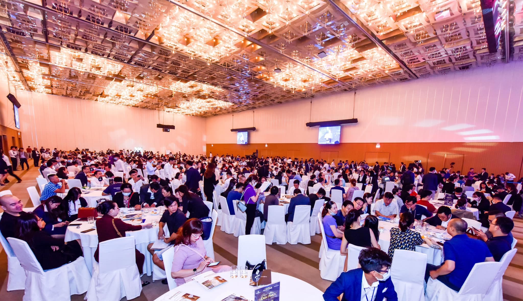 HAPPY ONE - CENTRAL VẼ RA NGÔI NHÀ HẠNH PHÚC TẠI BÌNH DƯƠNG